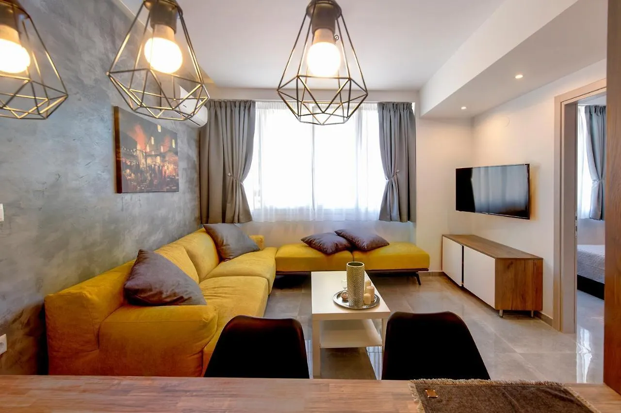 J Villara's Luxury Suites — μπουτίκ διαμερίσματα στην καρδιά της Θεσσαλονίκης.