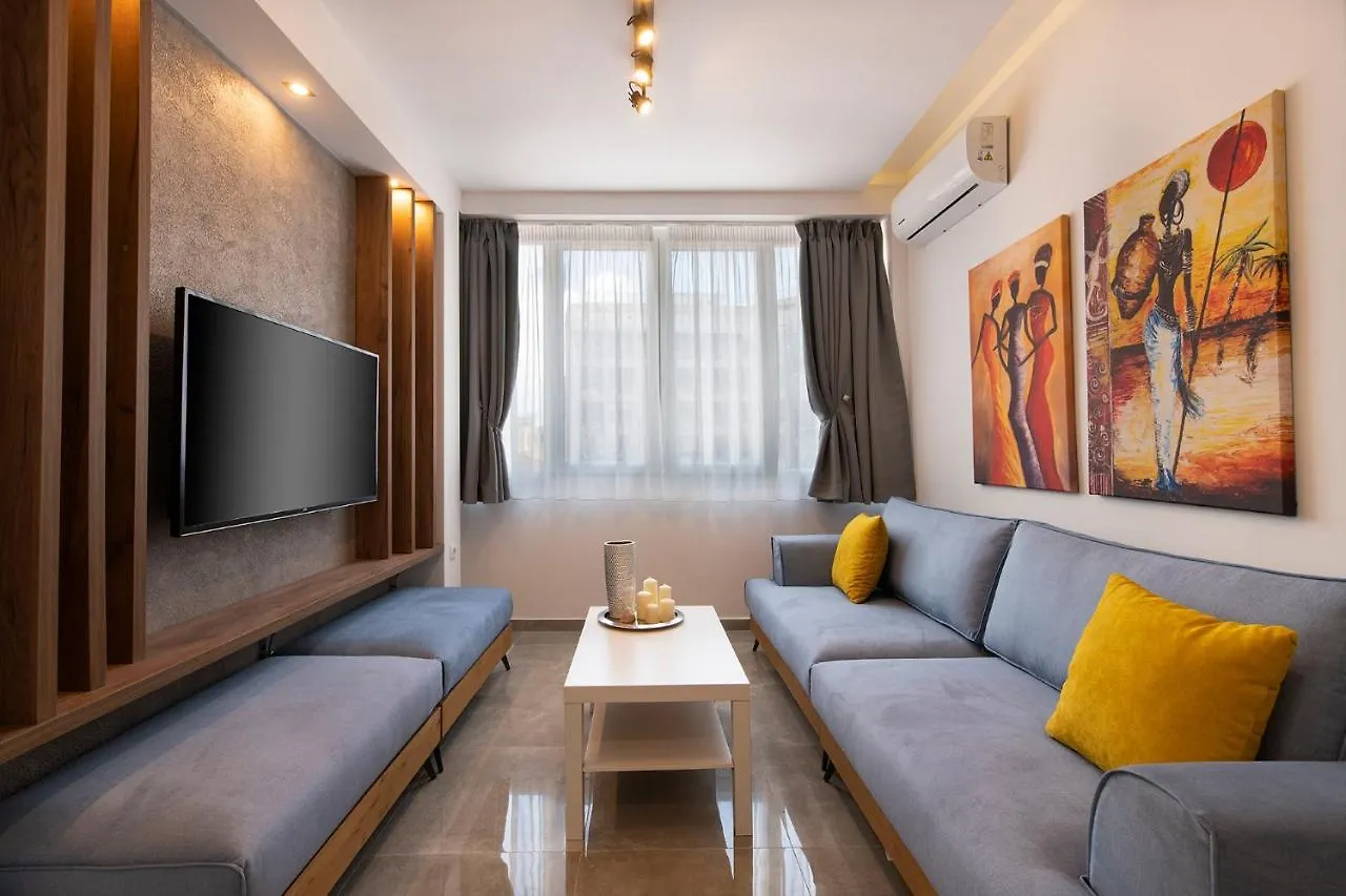 J Villara's Luxury Suites — μπουτίκ διαμερίσματα στην καρδιά της Θεσσαλονίκης.