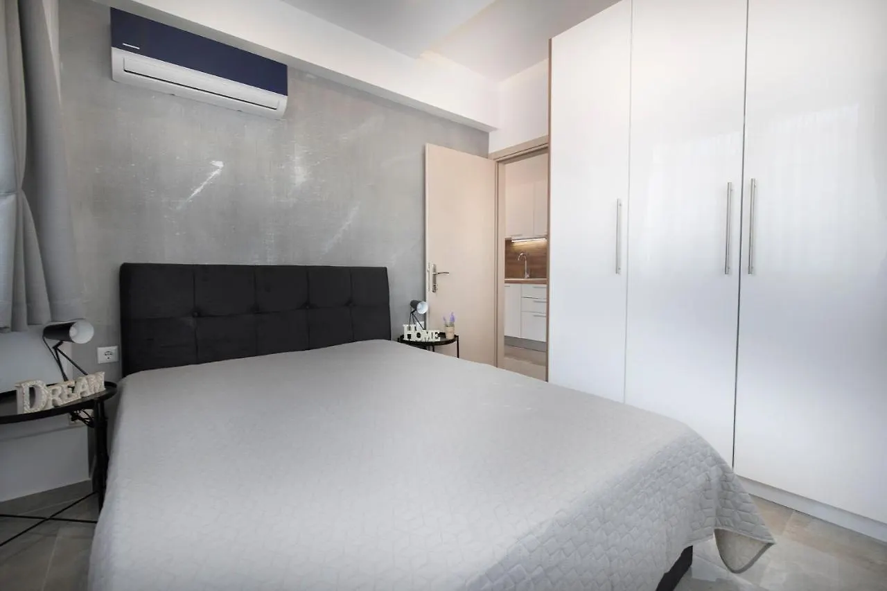 J Villara's Luxury Suites — μπουτίκ διαμερίσματα στην καρδιά της Θεσσαλονίκης.